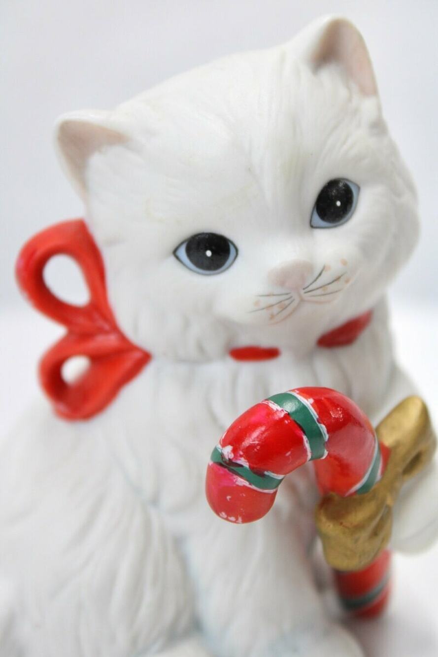 Vintage White Kitty Cat red candy cane bow Ceramic Kitten Figurine Homeco homco